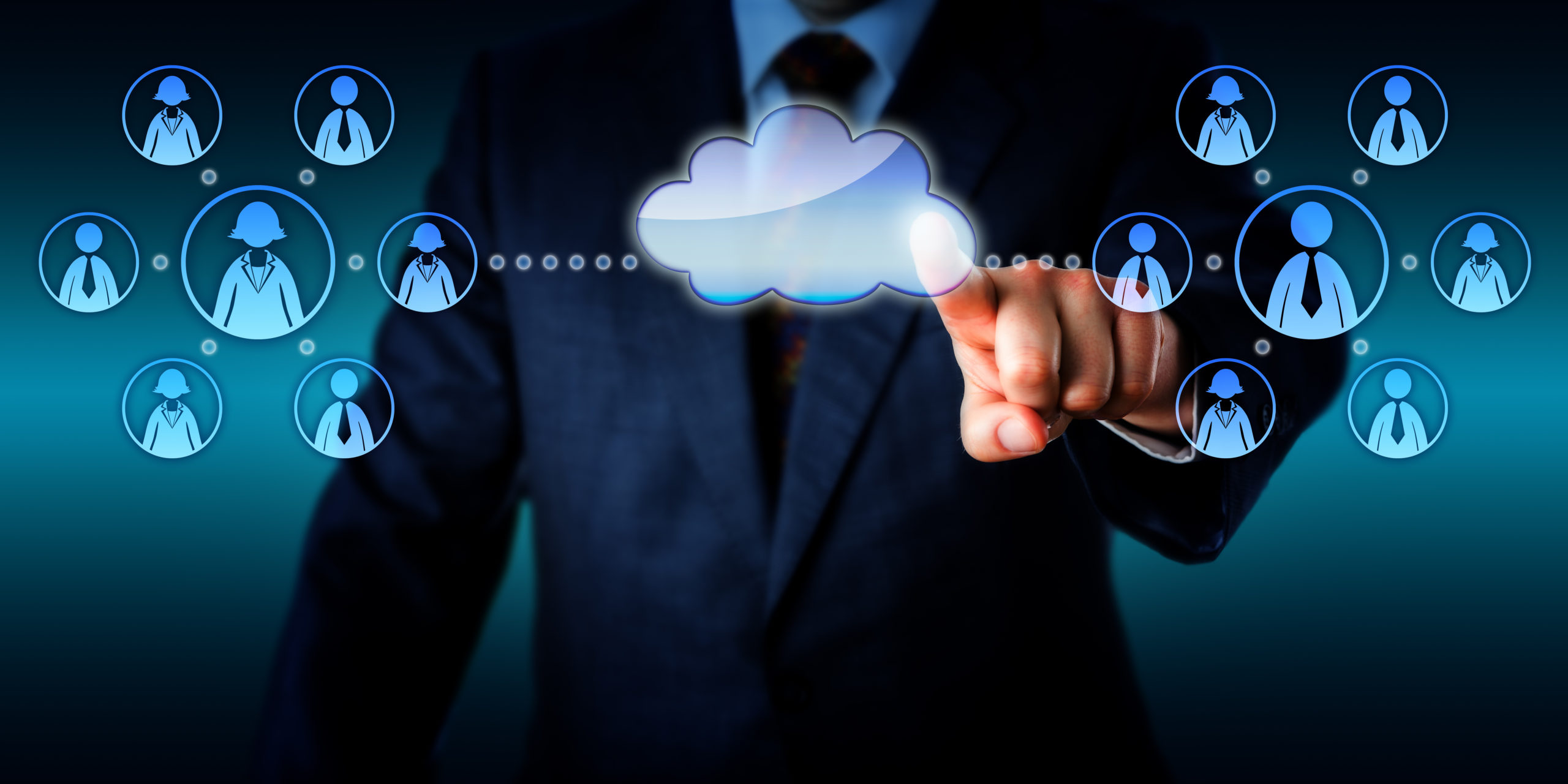 Multi-experience-in-the-Cloud-scaled
